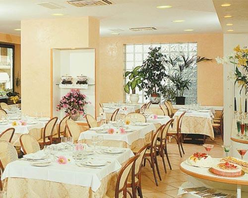 Hotel Ducale Католика Екстериор снимка